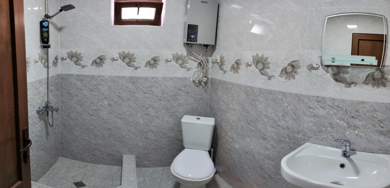Hotel Nikolozi Kazbegi Esterno foto