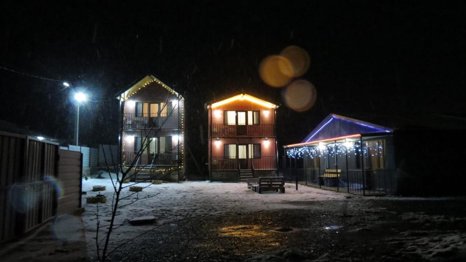 Hotel Nikolozi Kazbegi Esterno foto